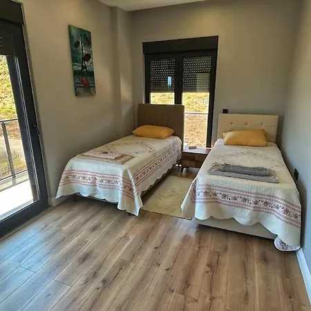 Lejlighed Luxury With Private Pool, Spacious And Furnished *