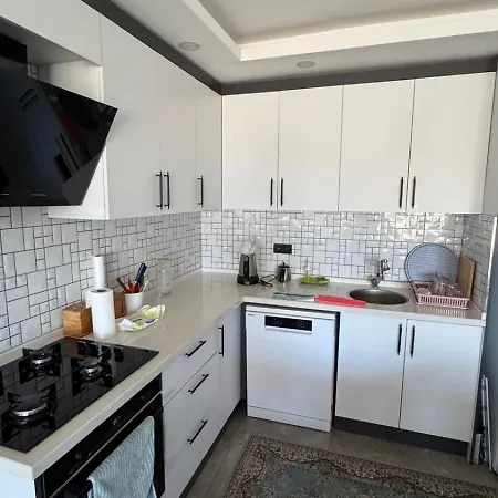 Luxury With Private Pool, Spacious And Furnished דירה