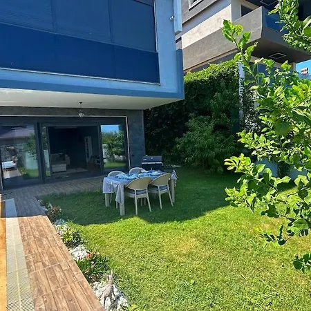 Luxury With Private Pool, Spacious And Furnished דירה אנטליה